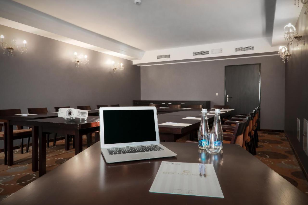 Hotel Borowiecki Лодзь Екстер'єр фото