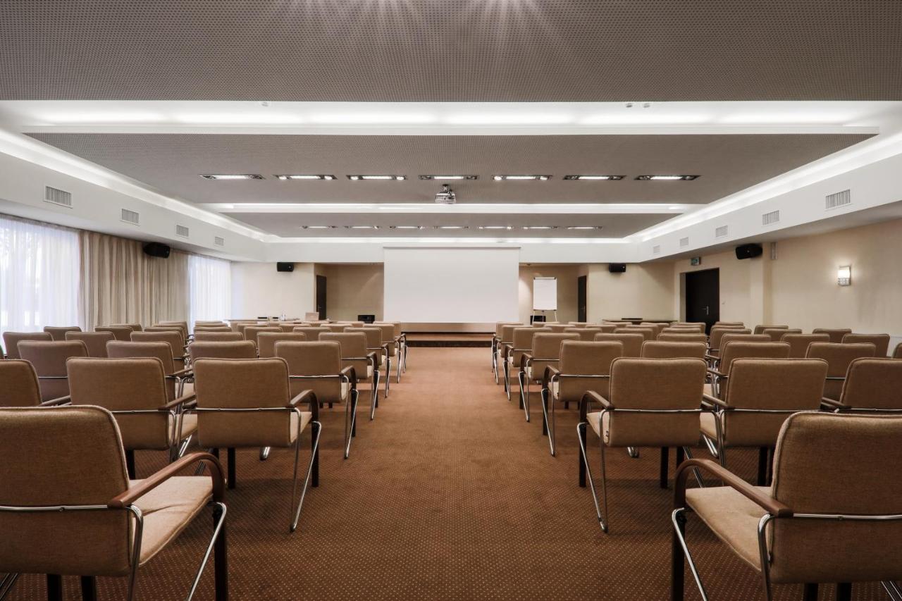 Hotel Borowiecki Лодзь Екстер'єр фото